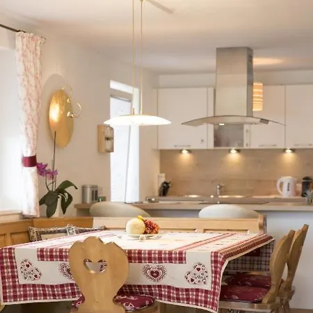 Haus Eibl By Monicare Сasa de vacaciones Seefeld in Tirol